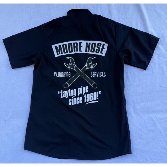 Moore Hose Plumbing Services (black) Adult Medium - Spirit Halloween Costume - Picture 3 of 6